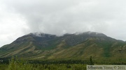 Mount Robert Service, vu de la Dempster Highway, Tombstone Park, Yukon