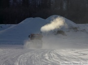 Camion sur le pont de glace, Dawson City