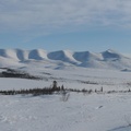 Montagnes enneigées du Cercle Polaire Arctique, vues depuis la Dempster Highway _180